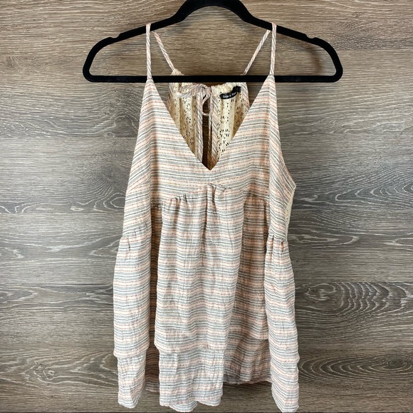 Doe & Rae Dresses & Skirts - Doe & Rae Vneck Striped Tiered Cotton Dress
